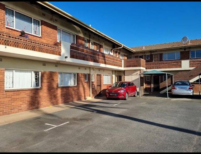 2 BEDROOM APARTMENT FOR SALE IN MALVERN